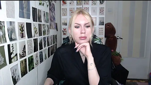 Snapshot of CapriScorpion chatting on 06-01-26, 01:57 CapriScorpion online show from 06-01-26, 01:57