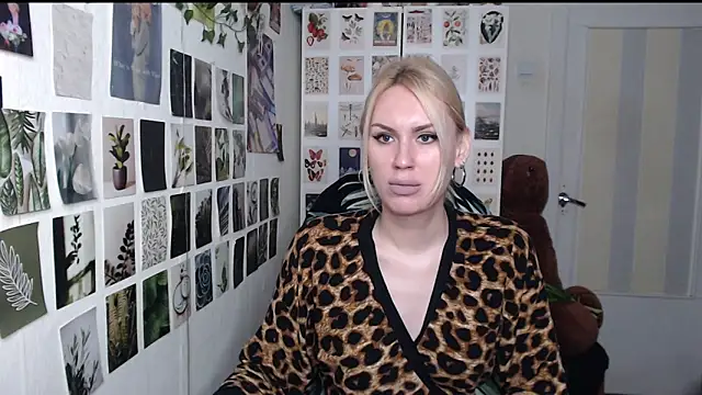 Snapshot of CapriScorpion chatting on 06-13-26, 10:46 CapriScorpion online show from 06-13-26, 10:46