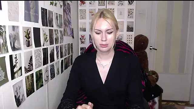 Snapshot of CapriScorpion chatting on 06-18-26, 01:37 CapriScorpion online show from 06-18-26, 01:37