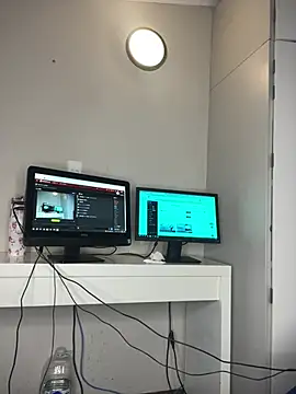 Snapshot of Bustygoddess32 chatting on 01-11-26, 01:10 Bustygoddess32 online show from 01-11-26, 01:10