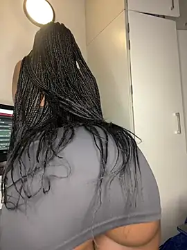 Snapshot of Bustygoddess32 chatting on 01-14-26, 02:39 Bustygoddess32 online show from 01-14-26, 02:39