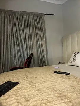 Snapshot of Bustygoddess32 chatting on 02-28-26, 01:28 Bustygoddess32 online show from 02-28-26, 01:28