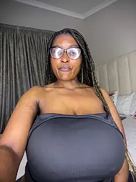 Bustygoddess32 online show from 04-27-26, 10:30