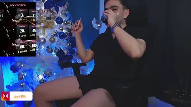 Snapshot of Jey_keler1 chatting on 12-20-25, 01:02 Jey keler1 online show from 12-20-25, 01:02