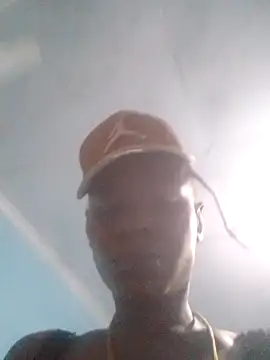 Snapshot of Naughtyy_xx chatting on 09-29-25, 03:00 Naughtyy xx online show from 09-29-25, 03:00