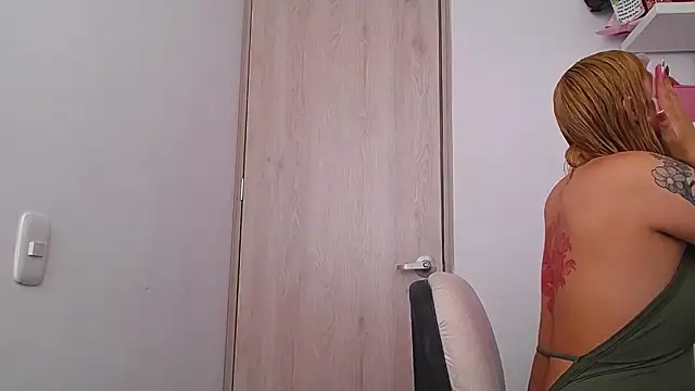 Barbie girl 69 online show from 05-08-26, 05:07