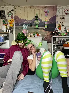 Snapshot of TrenaAnne chatting on 03-17-26, 09:51 TrenaAnne online show from 03-17-26, 09:51