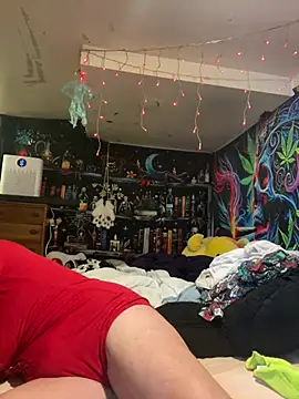 Snapshot of TrenaAnne chatting on 03-20-26, 04:45 TrenaAnne online show from 03-20-26, 04:45