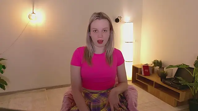 Beatrica Klein online show from 03-27-26, 03:45