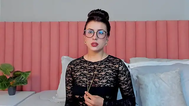 EmaSaenz online show from 03-20-26, 06:57