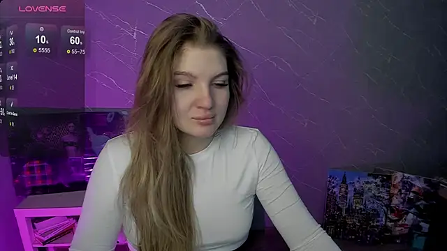Snapshot of lily_williamss chatting on 06-28-26, 12:05 lily williamss online show from 06-28-26, 12:05
