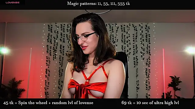 Snapshot of Alicia_x_art chatting on 07-10-26, 06:43 Alicia x art online show from 07-10-26, 06:43
