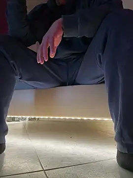 Bennyben8604 online show from 12-08-24, 10:57