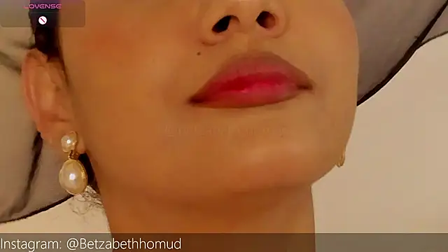 BetzabethHomud0 online show from 03-28-26, 04:39