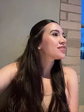 Amelia Rouse online show from 04-10-26, 10:42