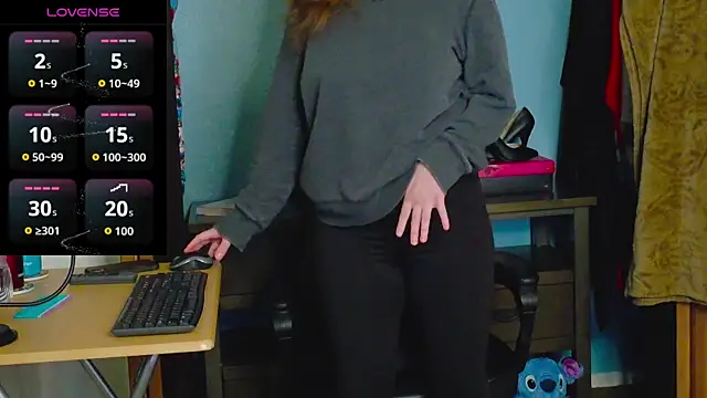 TreeJeanne online show from 12-19-25, 03:41