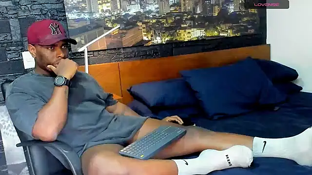 thomas santtos1 online show from 02-14-25, 07:54
