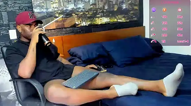 thomas santtos1 online show from 02-22-25, 12:19