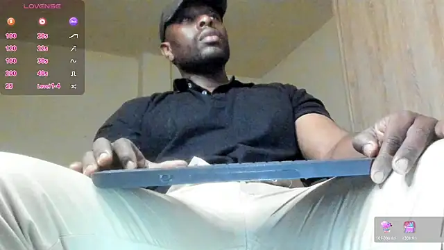 Snapshot of thomas_santtos1 chatting on 07-07-26, 01:37 thomas santtos1 online show from 07-07-26, 01:37