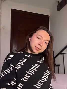 victoria qq online show from 01-22-25, 07:46