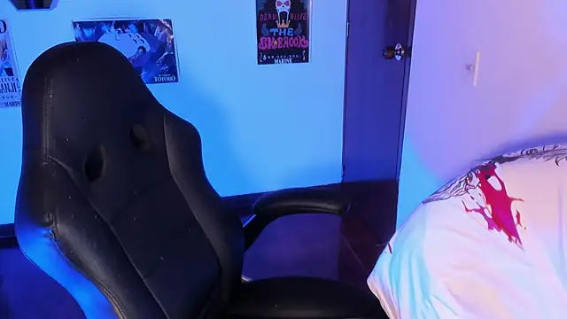 MonxxsLove online show from 05-09-26, 04:28