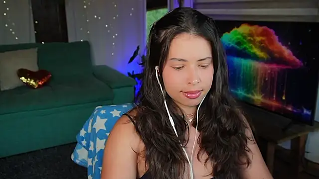 Snapshot of Kozzy_ chatting on 06-09-26, 10:32 Kozzy online show from 06-09-26, 10:32