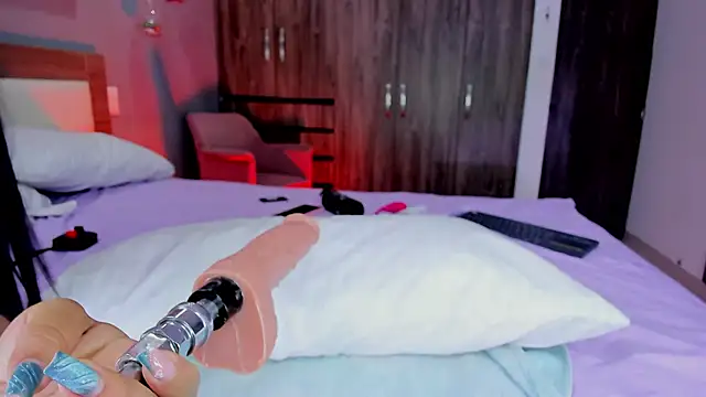 hannnasmith online show from 01-19-26, 01:53