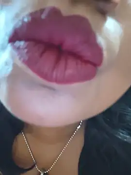 Snapshot of YR-SHIVANI chatting on 06-21-26, 06:05 YR-SHIVANI online show from 06-21-26, 06:05