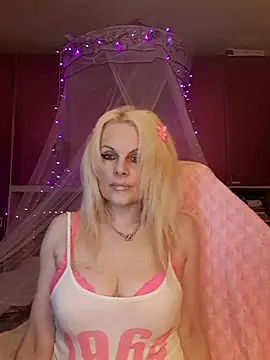 Snapshot of Angeldevilus chatting on 02-13-26, 12:17 Angeldevilus online show from 02-13-26, 12:17