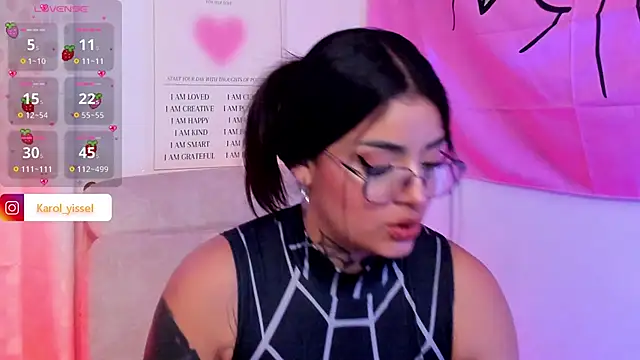 Hinataw33d01 online show from 03-13-25, 12:48