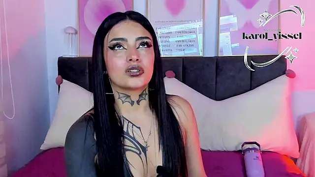 Hinataw33d01 online show from 04-19-26, 01:05