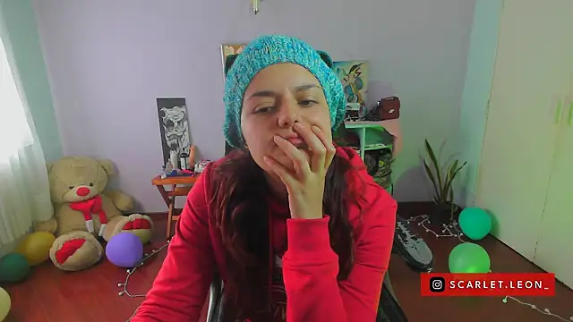 Scarletleon77 online show from 12-27-24, 03:48