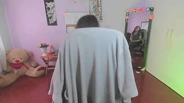 Scarletleon77 online show from 03-10-25, 02:59