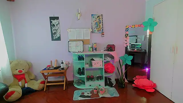 Scarletleon77 online show from 03-18-25, 03:31