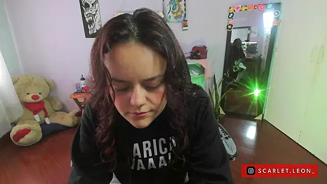 Scarletleon77 online show from 03-21-25, 03:35