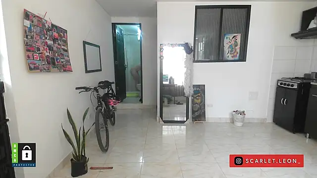 Scarletleon77 online show from 09-24-25, 03:48