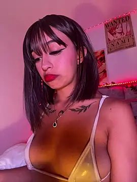 Snapshot of Hot_sophie_ chatting on 05-06-26, 10:15 Hot sophie online show from 05-06-26, 10:15