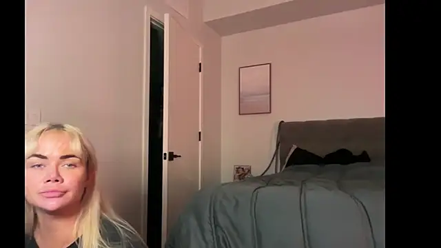 ElenaErickson online show from 01-07-26, 04:48