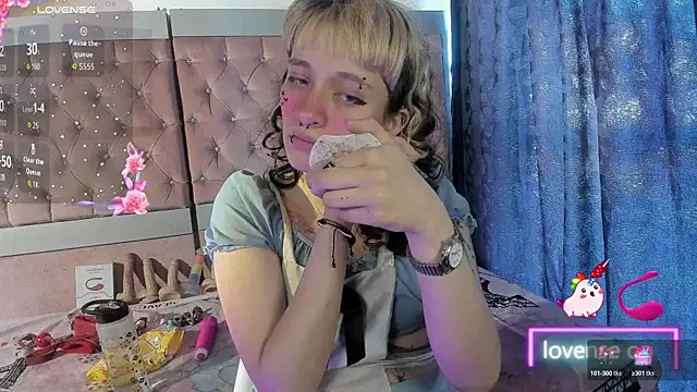 Snapshot of neeko_princes chatting on 07-07-26, 12:31 neeko princes online show from 07-07-26, 12:31