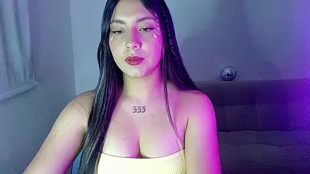 Snapshot of Lia_14_ chatting on 06-23-26, 11:36 Lia 14 online show from 06-23-26, 11:36