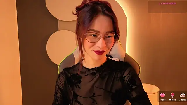 Snapshot of rosse_98_ chatting on 05-16-26, 02:27 rosse 98 online show from 05-16-26, 02:27