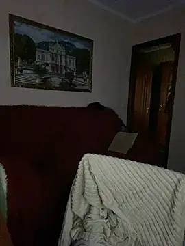 Snapshot of Roxana_Bell chatting on 06-20-26, 01:25 Roxana Bell online show from 06-20-26, 01:25