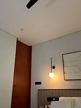 LunaRase online show from 01-10-26, 07:43