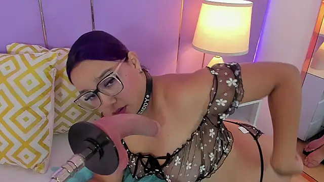 SophyRuiz  online show from 03-25-26, 11:49