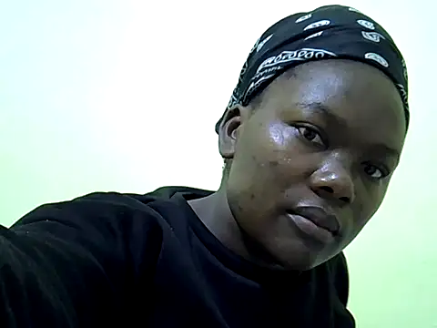 candililie online show from 04-10-26, 12:49