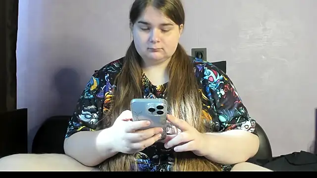 Snapshot of Aushpana chatting on 09-30-25, 07:35 Aushpana online show from 09-30-25, 07:35