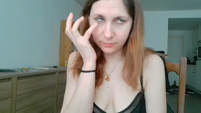 JasmineGlamour online show from 05-14-26, 12:45