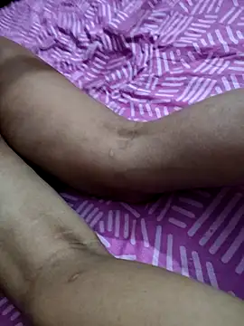 Snapshot of maharaj43 chatting on 04-10-26, 04:12 maharaj43 online show from 04-10-26, 04:12