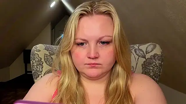 PhatAssBlond online show from 05-18-26, 10:37