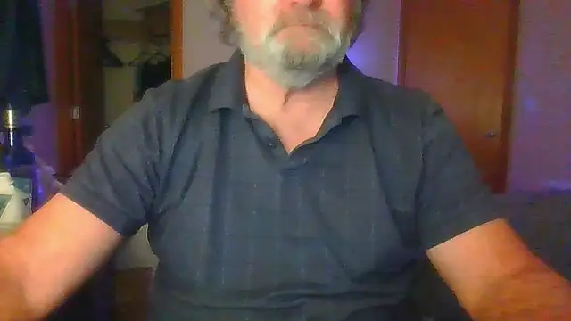 Snapshot of Doherty10 chatting on 01-08-26, 07:32 Doherty10 online show from 01-08-26, 07:32